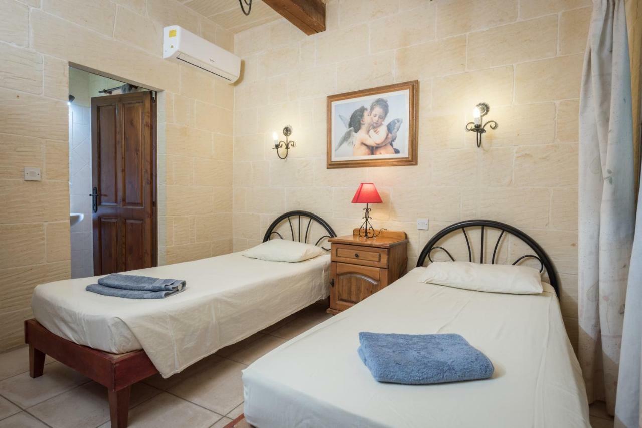 Valley View - Holiday Farmhouse With Private Pool Nadur ภายนอก รูปภาพ