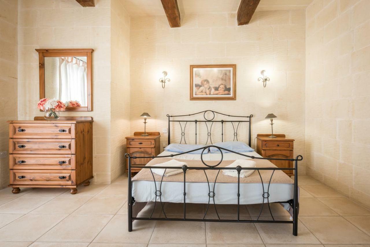 Valley View - Holiday Farmhouse With Private Pool Nadur ภายนอก รูปภาพ