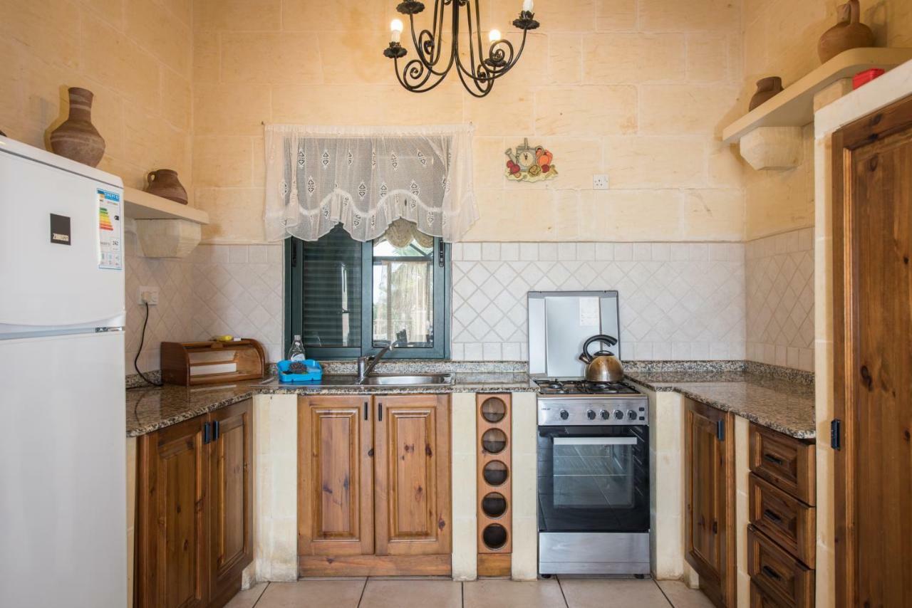 Valley View - Holiday Farmhouse With Private Pool Nadur ภายนอก รูปภาพ